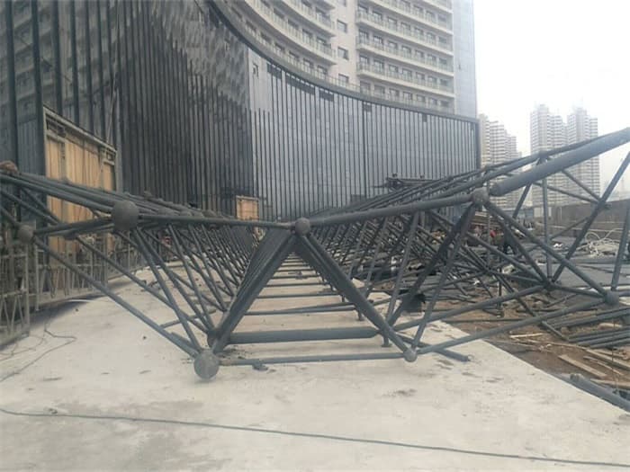 海西万豪酒店雨棚网架